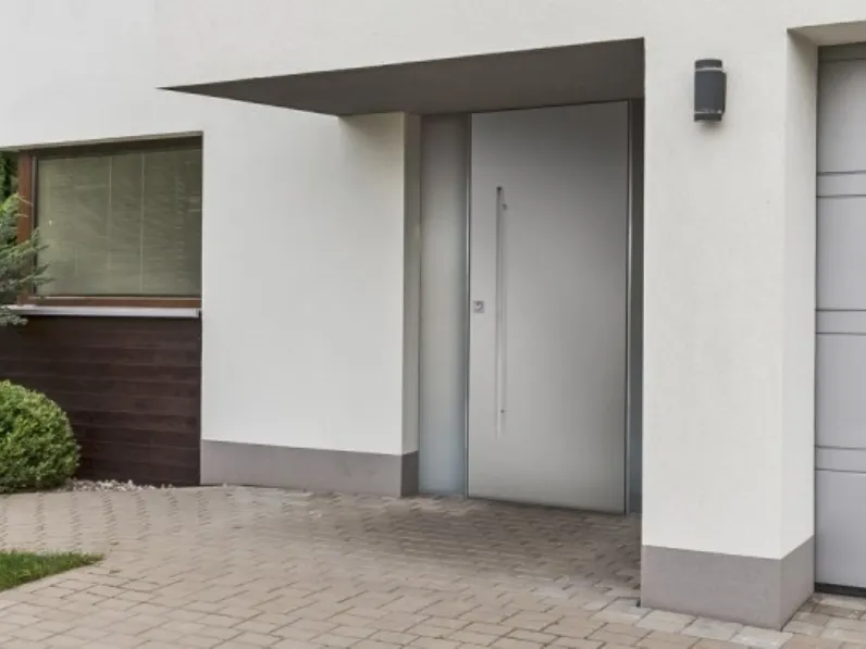 Porta blindata a resistenza termica e insonorizzata Stealth 03 di Metalnova