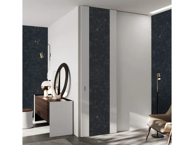 Porta per interni scorrevole Fusion Madeira in laccato con inserto in ceramica di BiHome