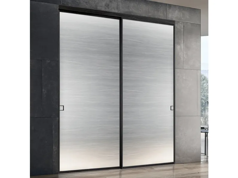 Porta scorrevole Grafite Glass Ghianda in vetro Satinato e Acidato Extrachiaro con telaio in alluminio di BiHome