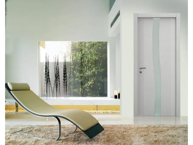 Porta per interni Ideal 07V in legno frassinato bianco con inserto in vetro di Nusco