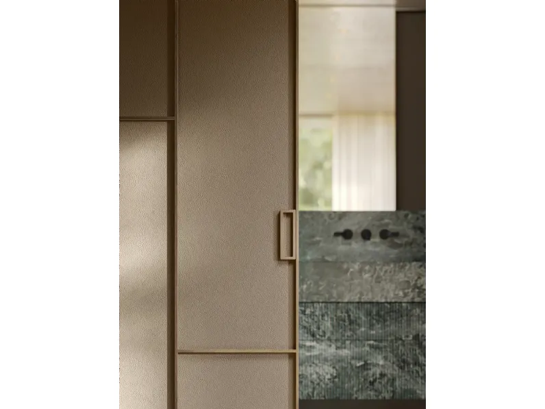 Porta per interni Manhattan Up Scorrevole in pelle di Henry Glass