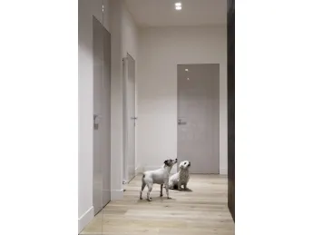 La porta interna a filomuro Master di Staino & Staino offre eleganza e funzionalità.
