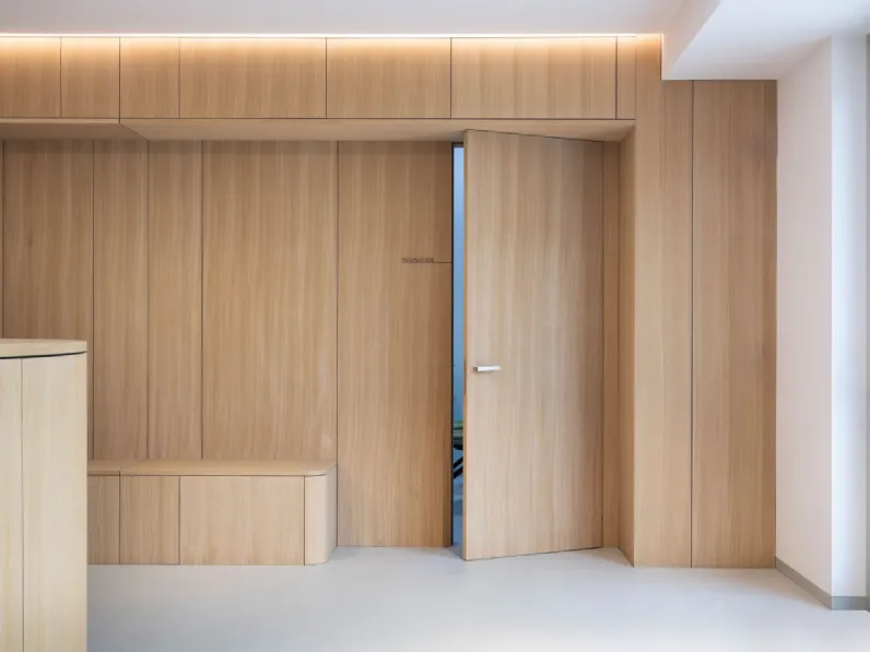 Porta battente filomuro per interni Syntesis Line in Legno di Eclisse