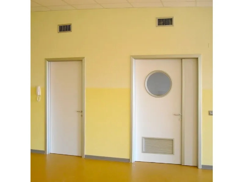 Porta tecnica per Ambulatori in alluminio laccato di Farm Legno