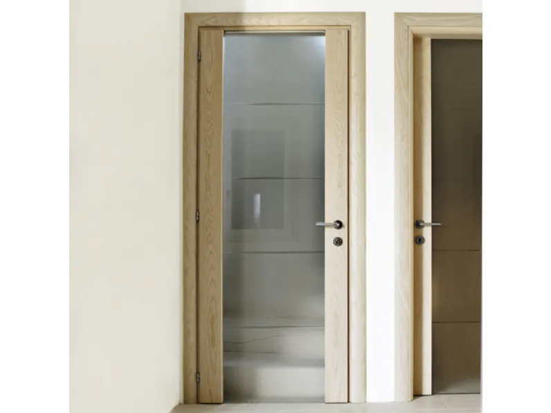 Porta per interni con vetro inciso di Farm Legno