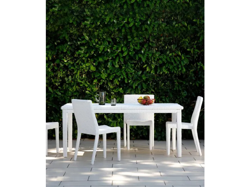 Tavolo e Sedie Agorà in fibra sintretica di Unopiu