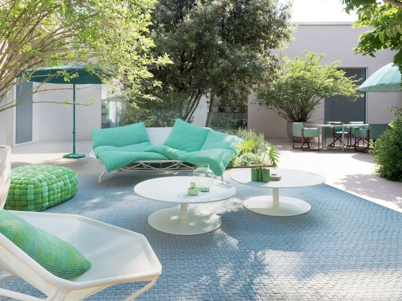 Arredo da esterno Alma in tessuto rete e acciaio inox di Paola Lenti