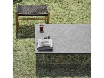 Tavolino Any Day Outdoor in pietra di Flexform