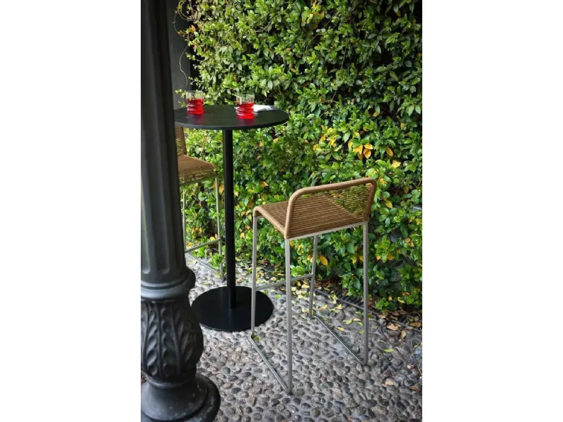 Sgabello da giardino Aria in corda e metallo di LaPalma