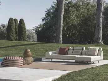 Il divano Atlas Outdoor di Flexteam è la soluzione perfetta per arredare il tuo spazio esterno con s