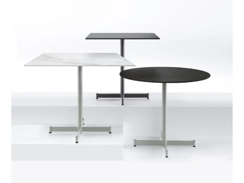 Fly tavolino da appoggio con top in gres di Braid