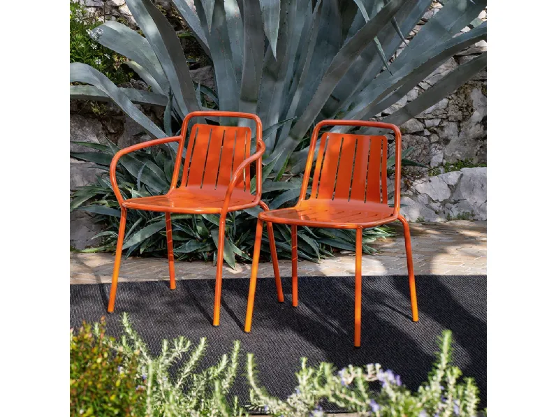 Sedia impilabile Easy di Connubia Outdoor