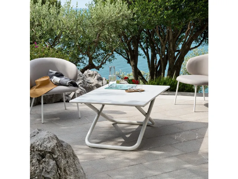 Tavolo regolabile in altezza Easy di Connubia Outdoor