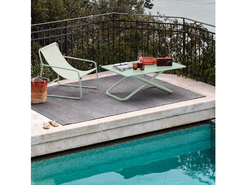 Tavolo regolabile in altezza Easy di Connubia Outdoor