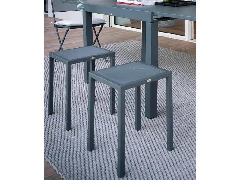 Sgabello in ferro Conrad di Unopiu