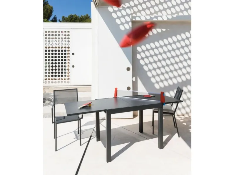 Tavolo in ferro Conrad di Unopiu