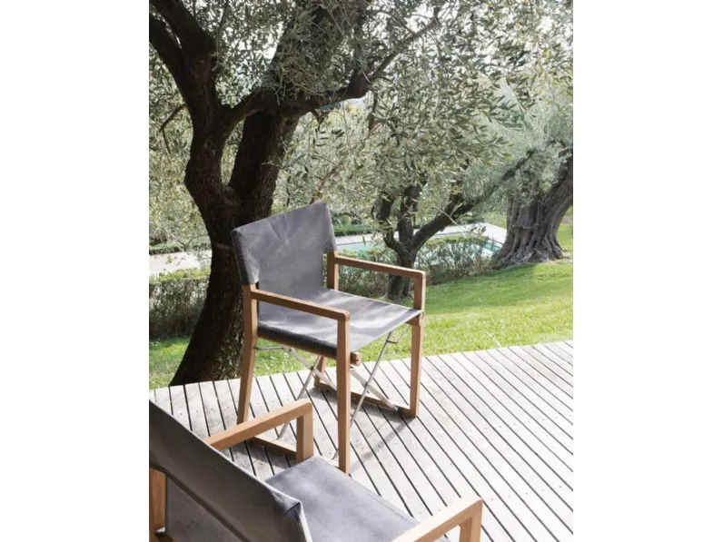 Poltroncina Cosette in teak e tessuto in polipropilene di Unopiu