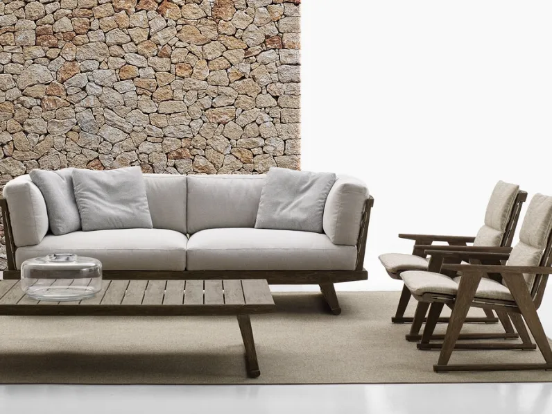 Arredo da esterno Gio in legno massello e tessuto imbottito di B&B Italia