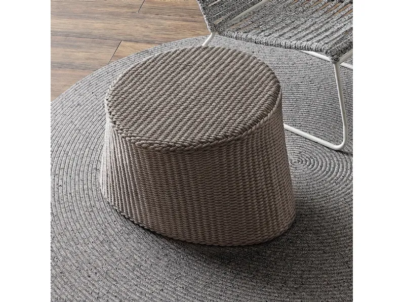 Pouf per esterno in polipropilene e base in alluminio Double Oval di Leolori