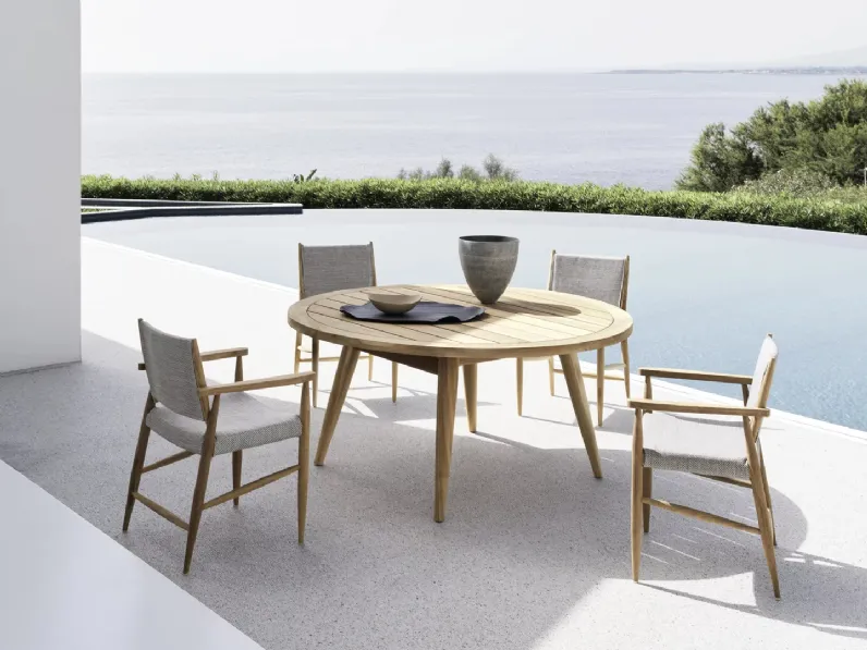 Tavolo rotondo Eidos in teak di Gervasoni