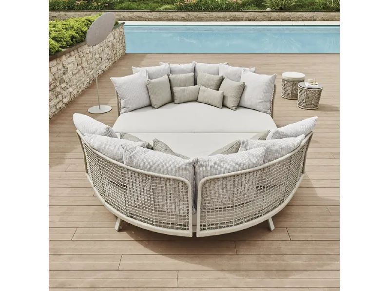 Divano Emma Daybed Compact in fibra intrecciata di Varaschin