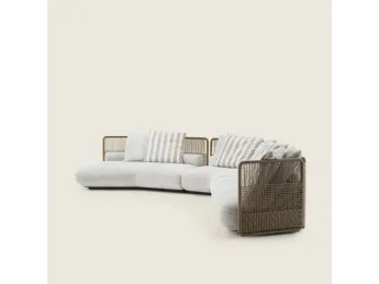 Il divano Everett Outdoor di Flexform combina eleganza e resistenza per esterni.
