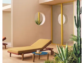 Il tavolino Fibra di Pedrali è un esempio di design contemporaneo.