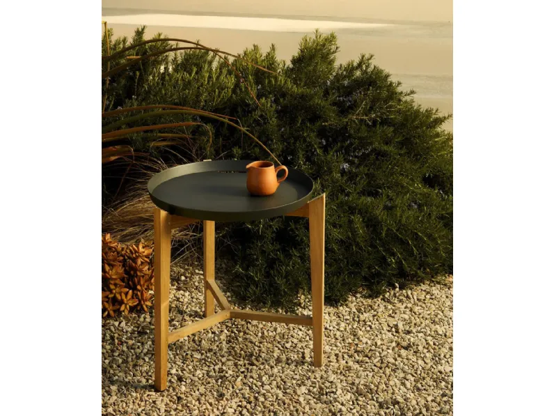 Tavolino Fresbee in alluminio e teak di Unopiu