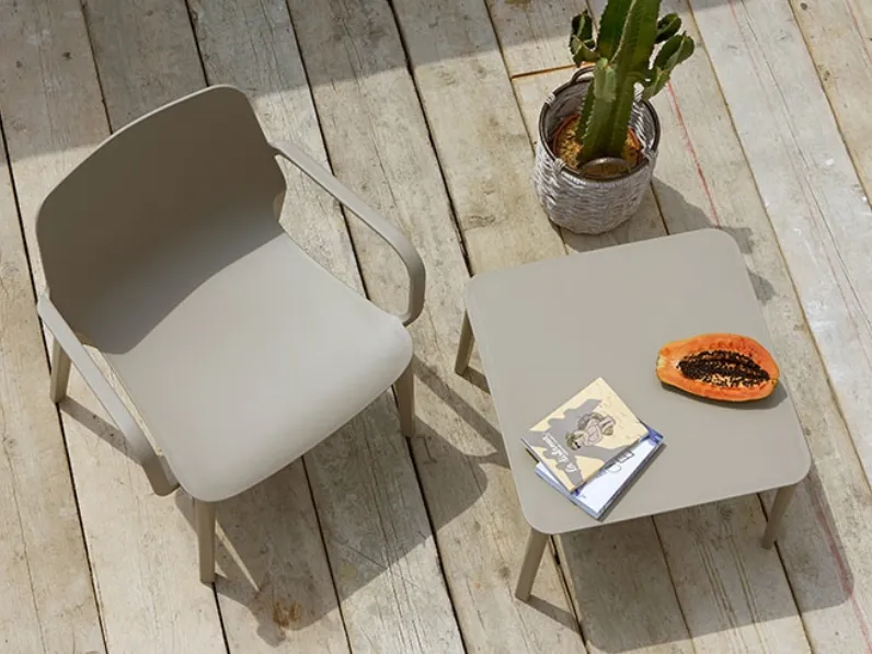 Sedia lounge impilabile Ginevra di Scab Design