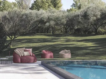 La poltrona Globster Outdoor di Flexteam è un capolavoro di design moderno che combina eleganza e co