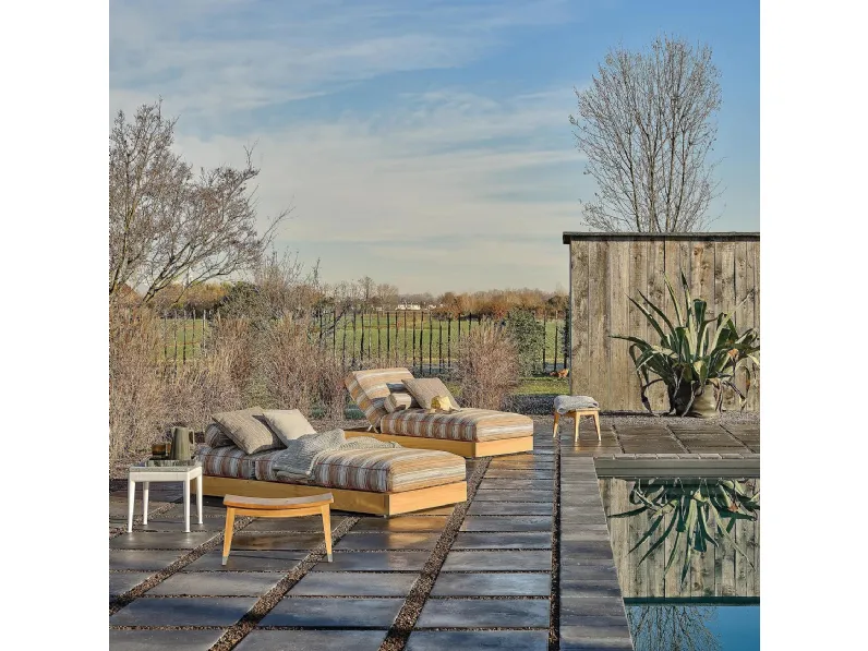 Daybed Hamptons in legno massello e tessuto imbottito di Flexform