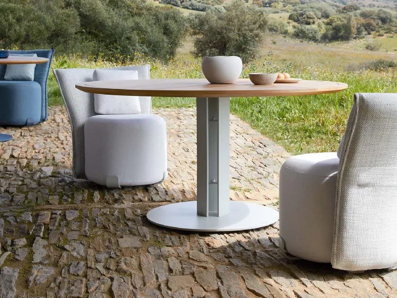 Sedia in tessuto e Tavolo in legno e metallo Isla Dining di Gandia Blasco