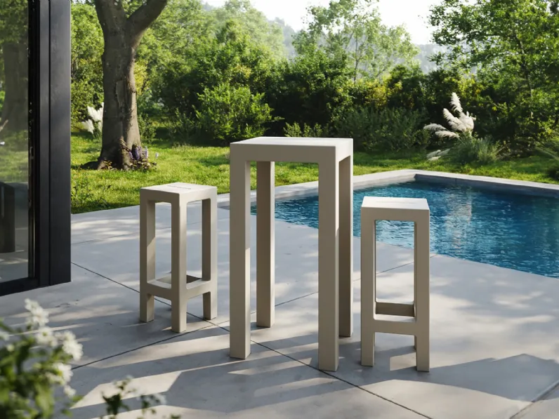 Tavolo e sgabello da giardino Jut di Vondom