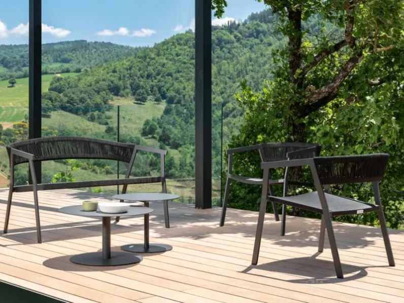 Arredo da esterno con struttura in alluminio e schienale rivestito con corda sintetica intrecciata Key di Talenti
