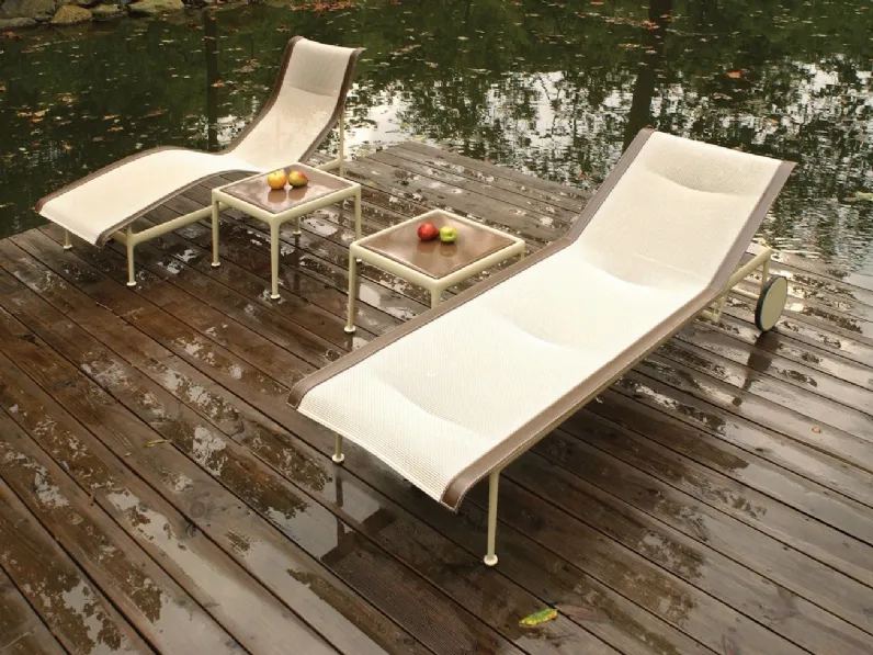 Tavolino da giardino 1966 End Table di Knoll