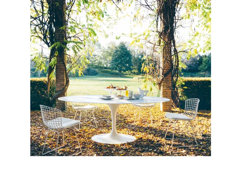 Tavolo da giardino Saarinen Outdoor Dining Table di Knoll