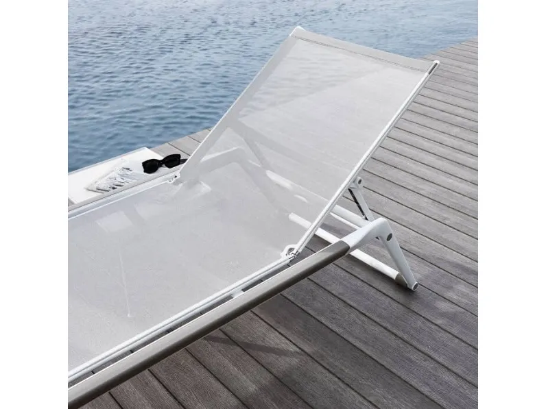 Lettino impilabile Mirto di B&B Italia