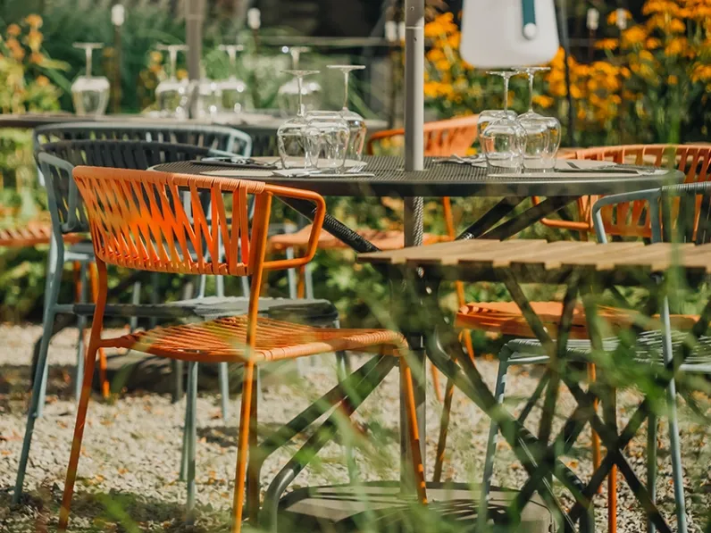 Sedia Lisa Club in PVC di Scab Design