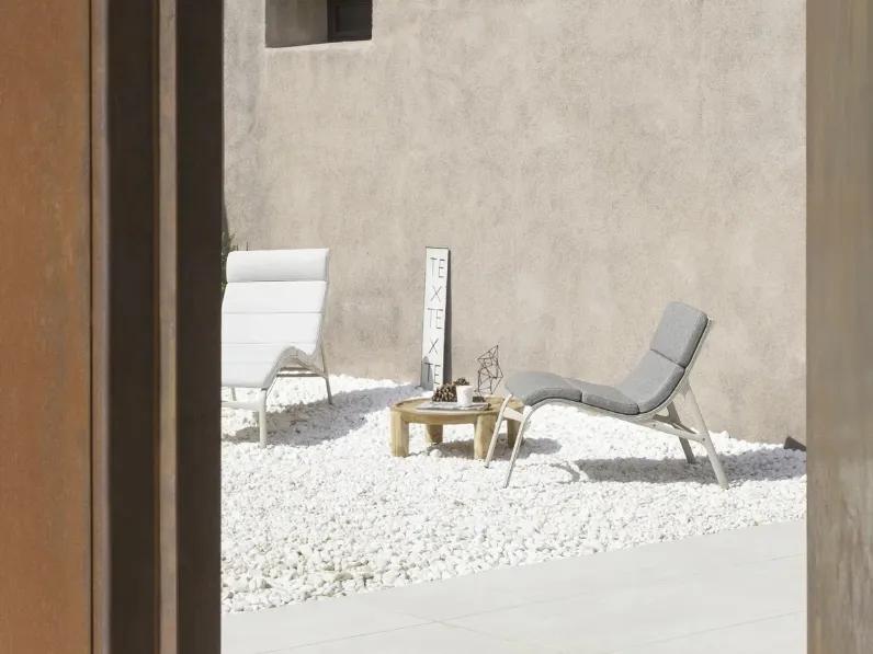 Lettino Longframe soft armrest outdoor di Alias