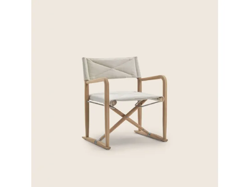 Poltroncina Luchino Outdoor in tessuto e massello di Iroko di Flexform