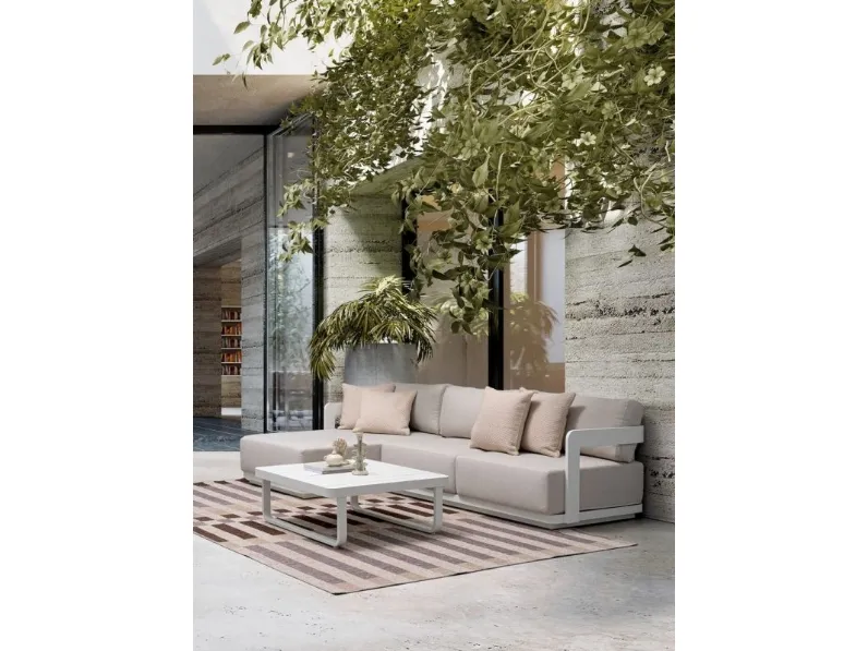 Divano con penisola e tavolino Mariel di Bizzotto