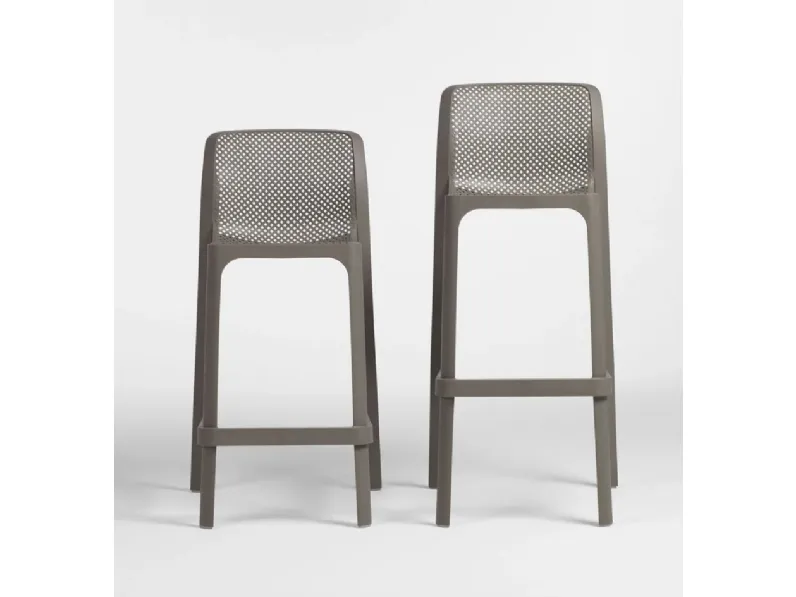 Sgabello per esterni in polipropilene decorato dal particolare motivo a fori quadrati Net Stool di Nardi