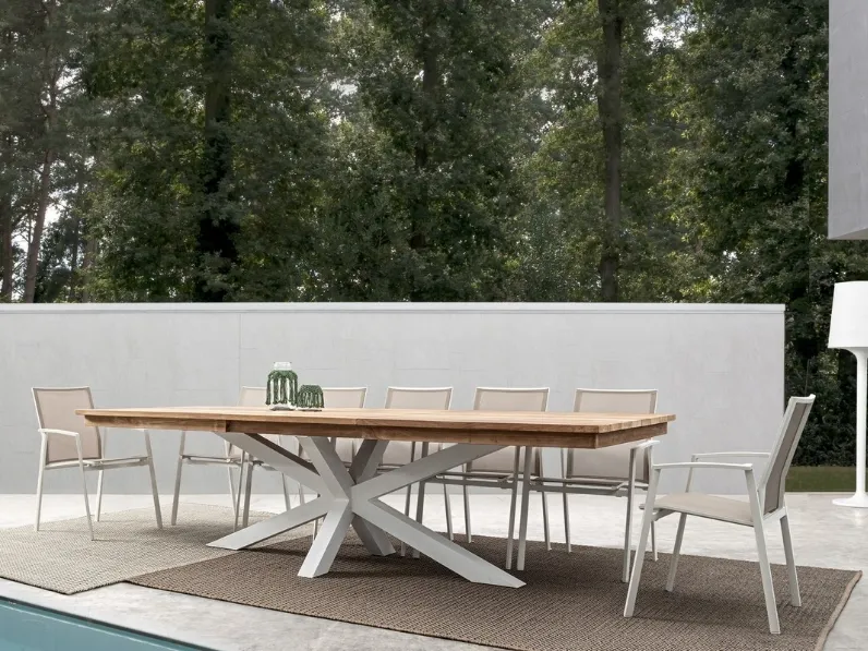 Tavolo in Teak e alluminio Palmdale di Bizzotto