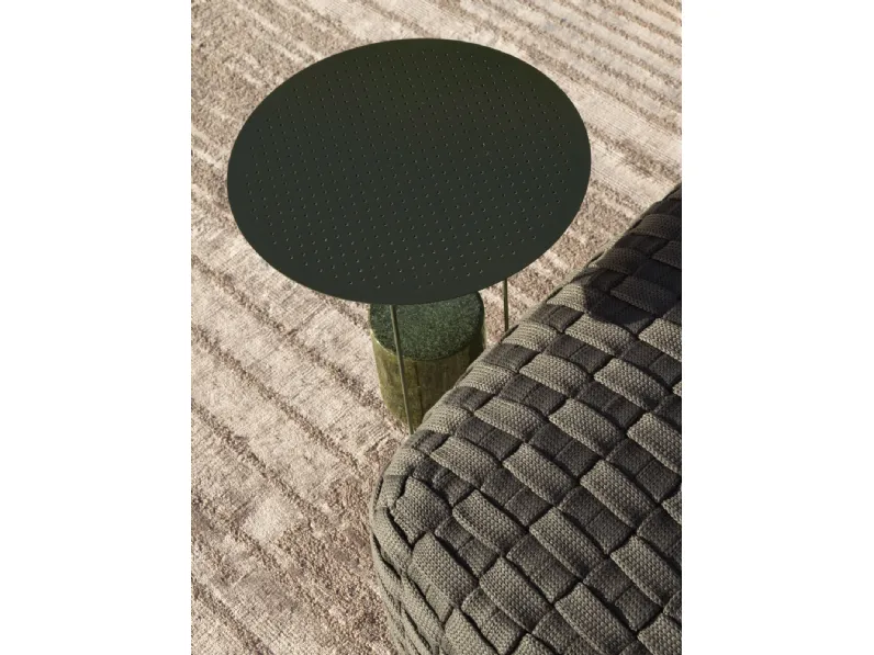 Tavolino rotondo Panna Cotta in ferro con base in marmo di Molteni & C