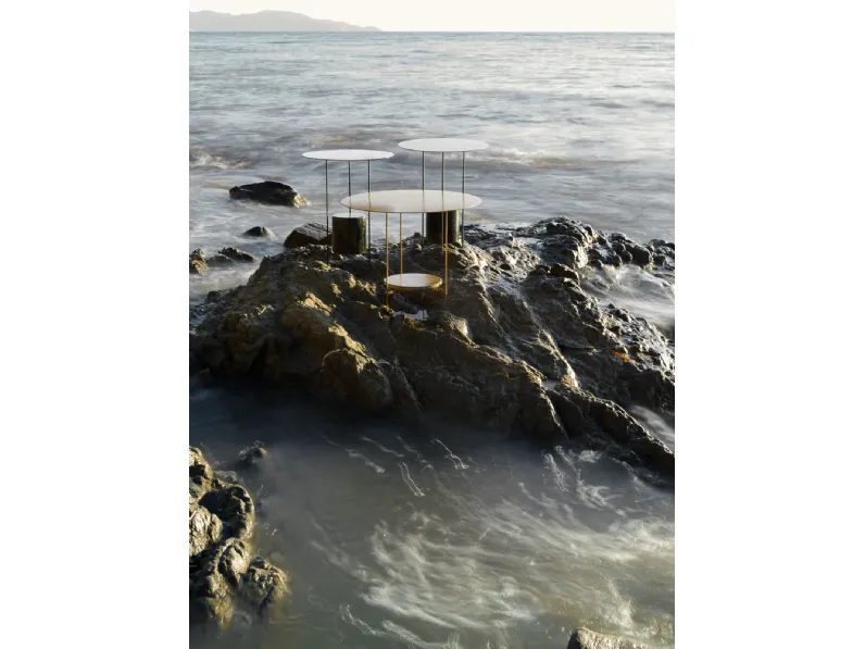 Tavolino rotondo Panna Cotta in ferro con base in marmo di Molteni & C