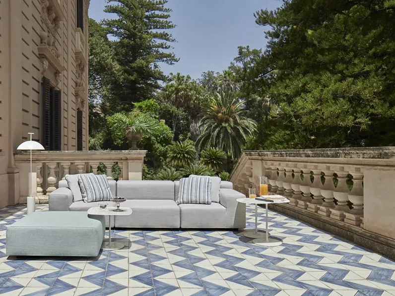 Divano e Pouf Plastics Outdoor di Kartell