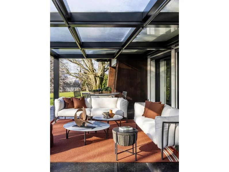 Divano Mirabell di Poltrona Frau