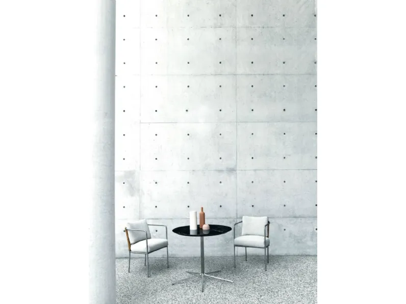 Poltroncina con struttura in metallo con cuscini imbottiti in tessuto Mini Café di Living Divani