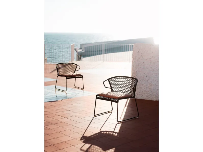 Poltroncina Vela in corda nautica intrecciata di Potocco