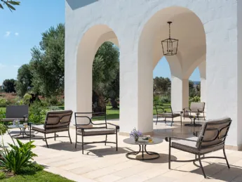 Collier Poltrona e Tavolino 